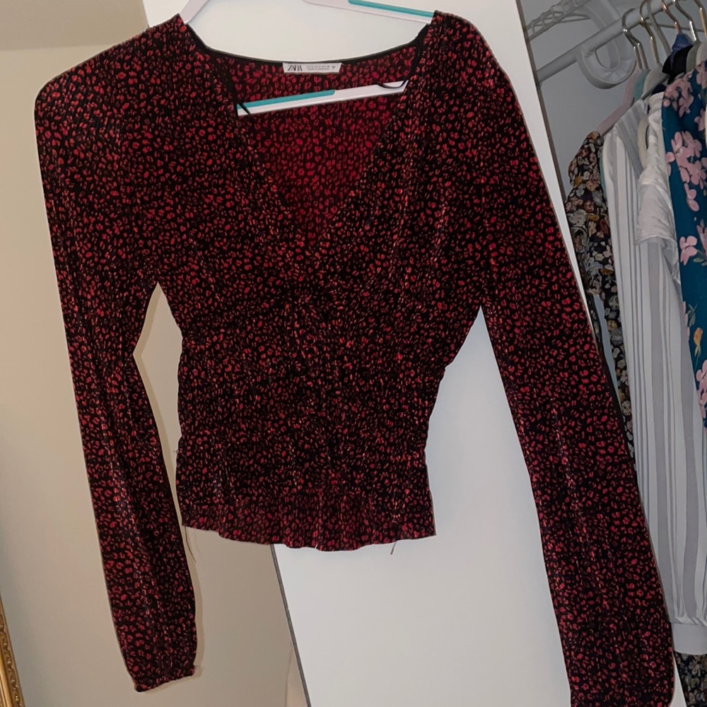 Red and black beautiful Zara v neck blouse with tie